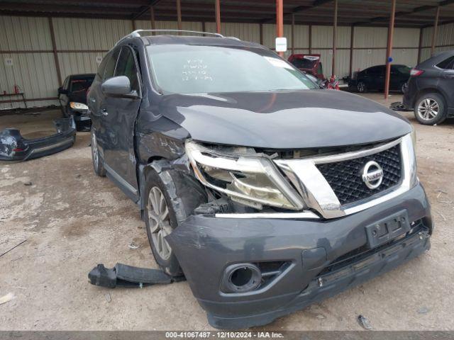  Salvage Nissan Pathfinder