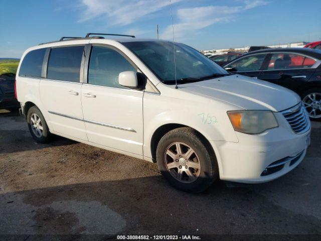  Salvage Chrysler Town & Country