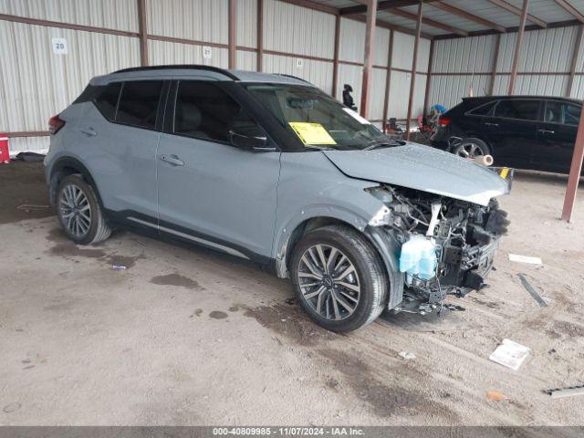  Salvage Nissan Kicks