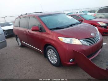  Salvage Toyota Sienna