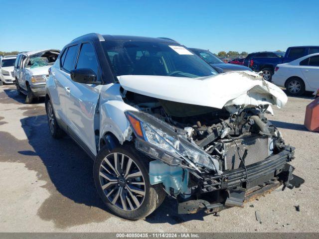  Salvage Nissan Kicks