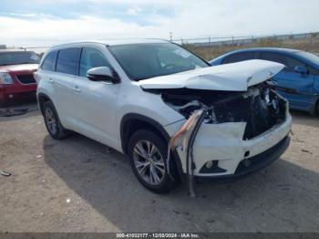  Salvage Toyota Highlander