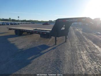  Salvage Rawmaxx Gooseneck Trailer