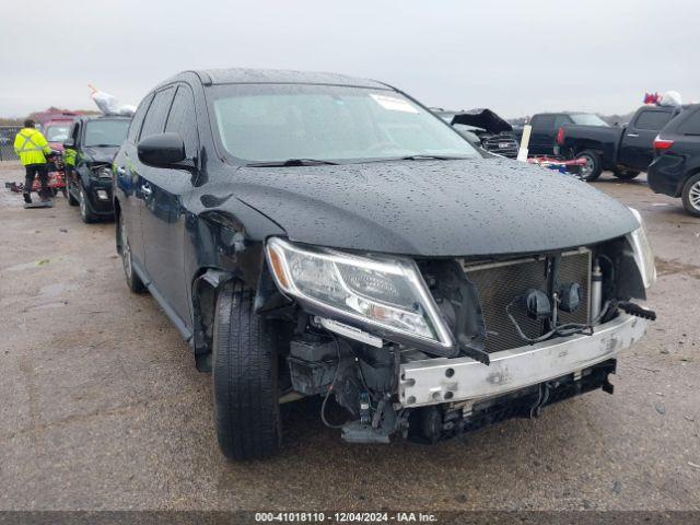  Salvage Nissan Pathfinder