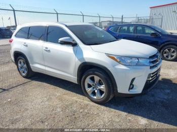  Salvage Toyota Highlander