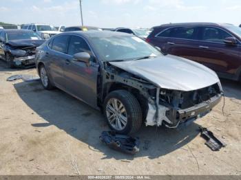  Salvage Lexus Es