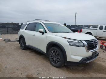  Salvage Nissan Pathfinder