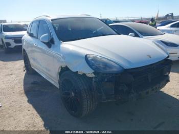  Salvage Porsche Cayenne