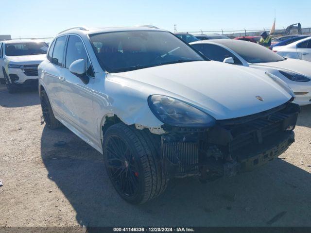  Salvage Porsche Cayenne