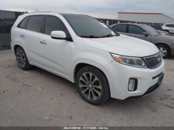  Salvage Kia Sorento