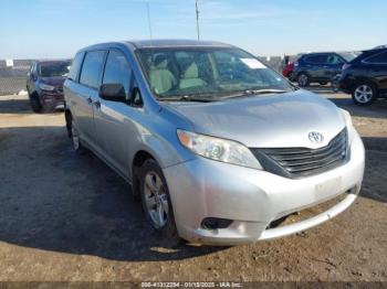  Salvage Toyota Sienna