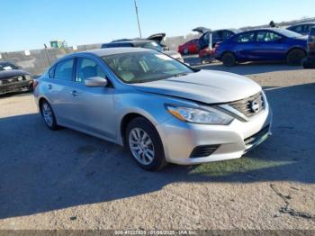  Salvage Nissan Altima