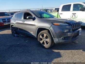  Salvage Jeep Cherokee