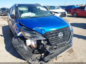  Salvage Nissan Kicks