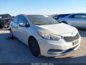  Salvage Kia Forte