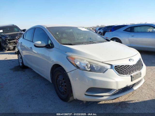  Salvage Kia Forte