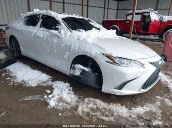  Salvage Lexus Es