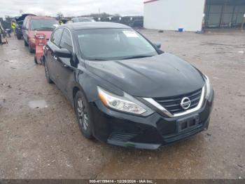  Salvage Nissan Altima