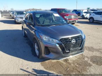  Salvage Nissan Kicks