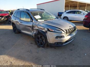  Salvage Jeep Cherokee