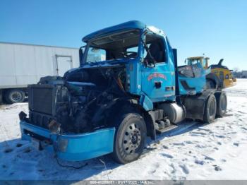  Salvage Volvo Vn