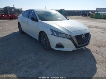  Salvage Nissan Altima