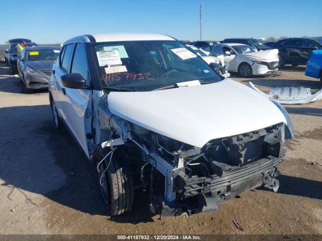  Salvage Nissan Kicks