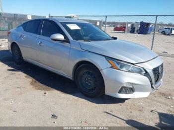  Salvage Nissan Altima