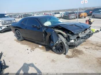  Salvage Dodge Challenger