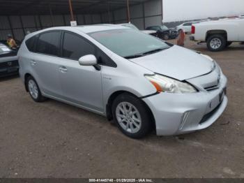  Salvage Toyota Prius v