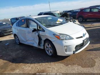  Salvage Toyota Prius