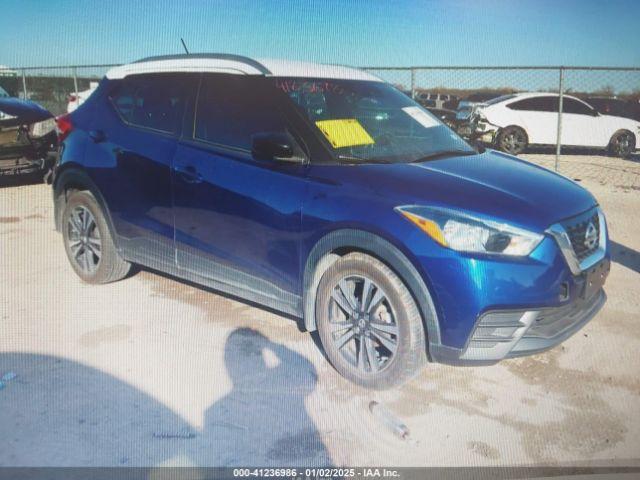  Salvage Nissan Kicks