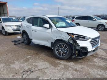  Salvage Hyundai TUCSON