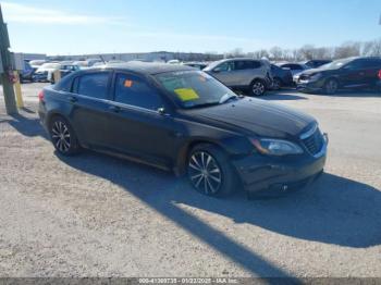  Salvage Chrysler 200