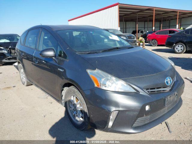  Salvage Toyota Prius v