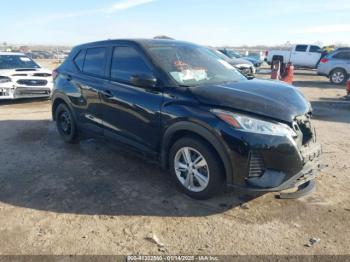  Salvage Nissan Kicks