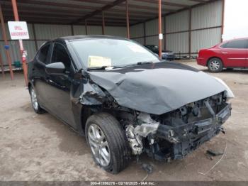  Salvage Toyota Yaris