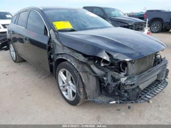  Salvage Volvo V60