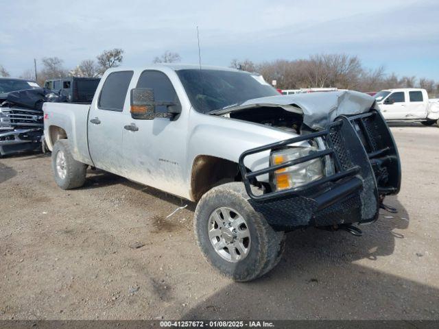  Salvage Chevrolet Silverado 2500