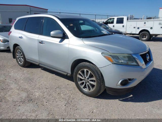  Salvage Nissan Pathfinder