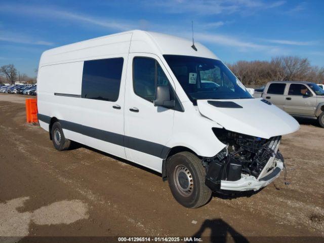  Salvage Mercedes-Benz Sprinter 2500