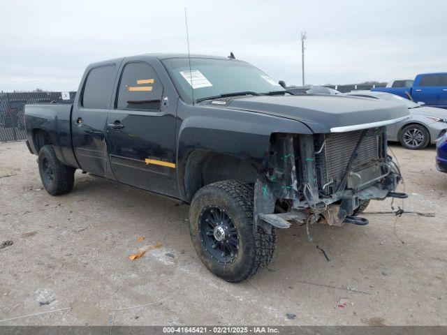  Salvage Chevrolet Silverado 2500