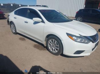  Salvage Nissan Altima