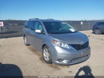  Salvage Toyota Sienna