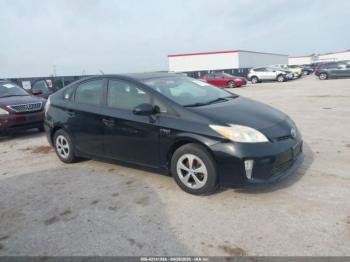  Salvage Toyota Prius
