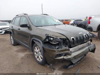  Salvage Jeep Cherokee