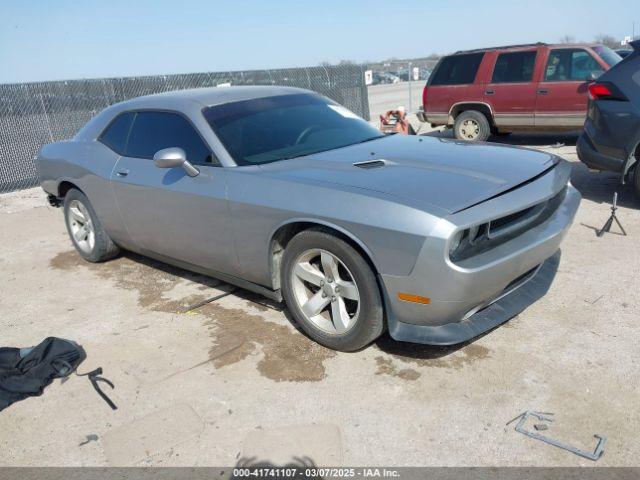  Salvage Dodge Challenger