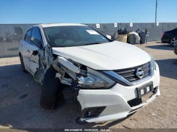  Salvage Nissan Altima