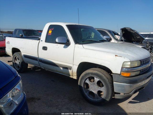  Salvage Chevrolet Silverado 1500
