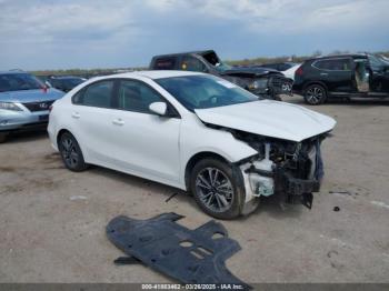  Salvage Kia Forte